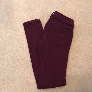 maroon jeggings!